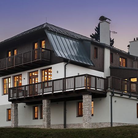 Aneta Hotel & Restaurant Vítkovice Екстериор снимка