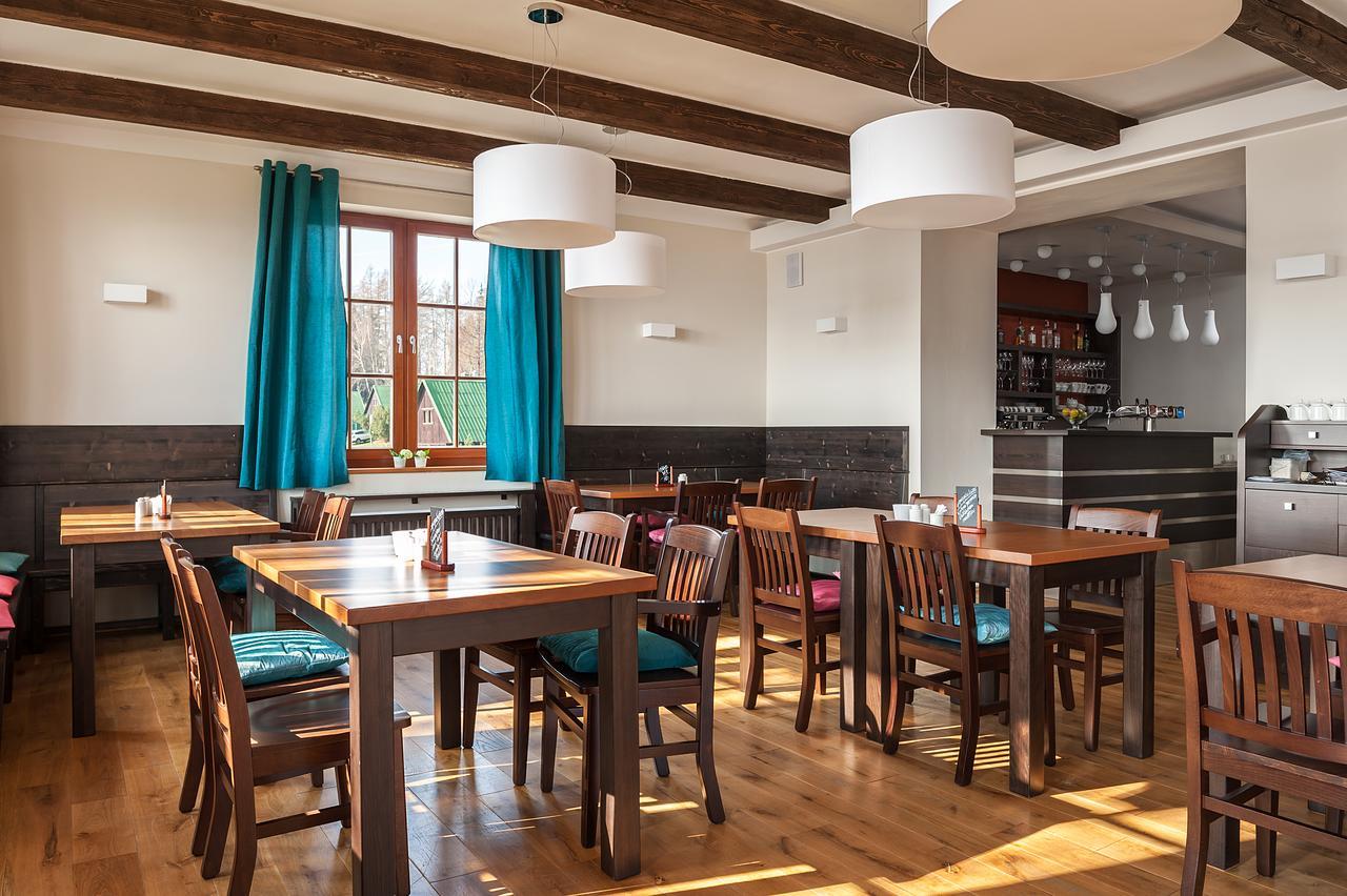 Aneta Hotel & Restaurant Vítkovice Екстериор снимка